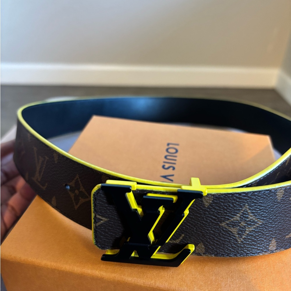 Reversible Louis Vuitton belt